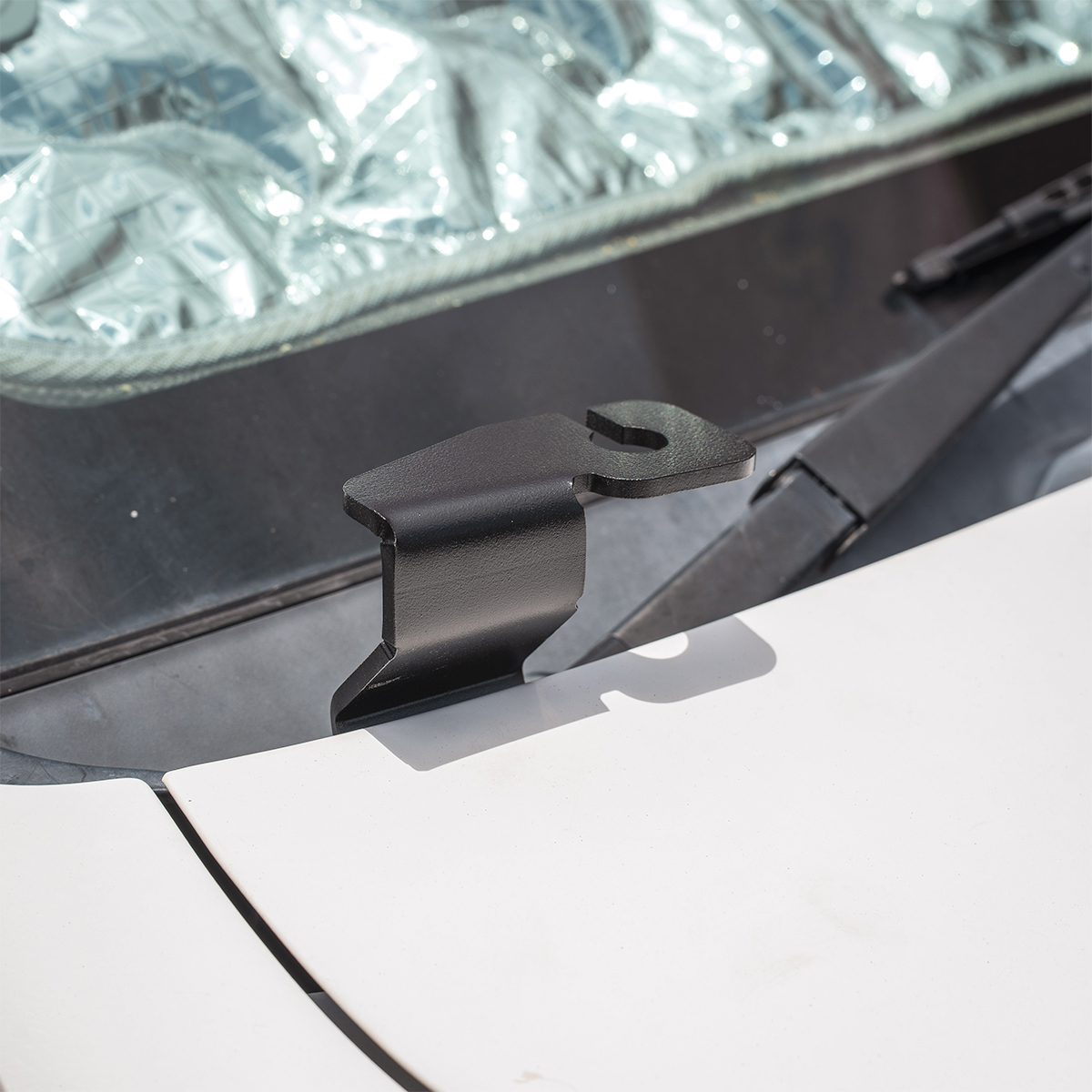 Aerial Bracket - Toyota Hilux N70 Series - Right-Hand Side Bonnet Hinge Bracket - Image 5