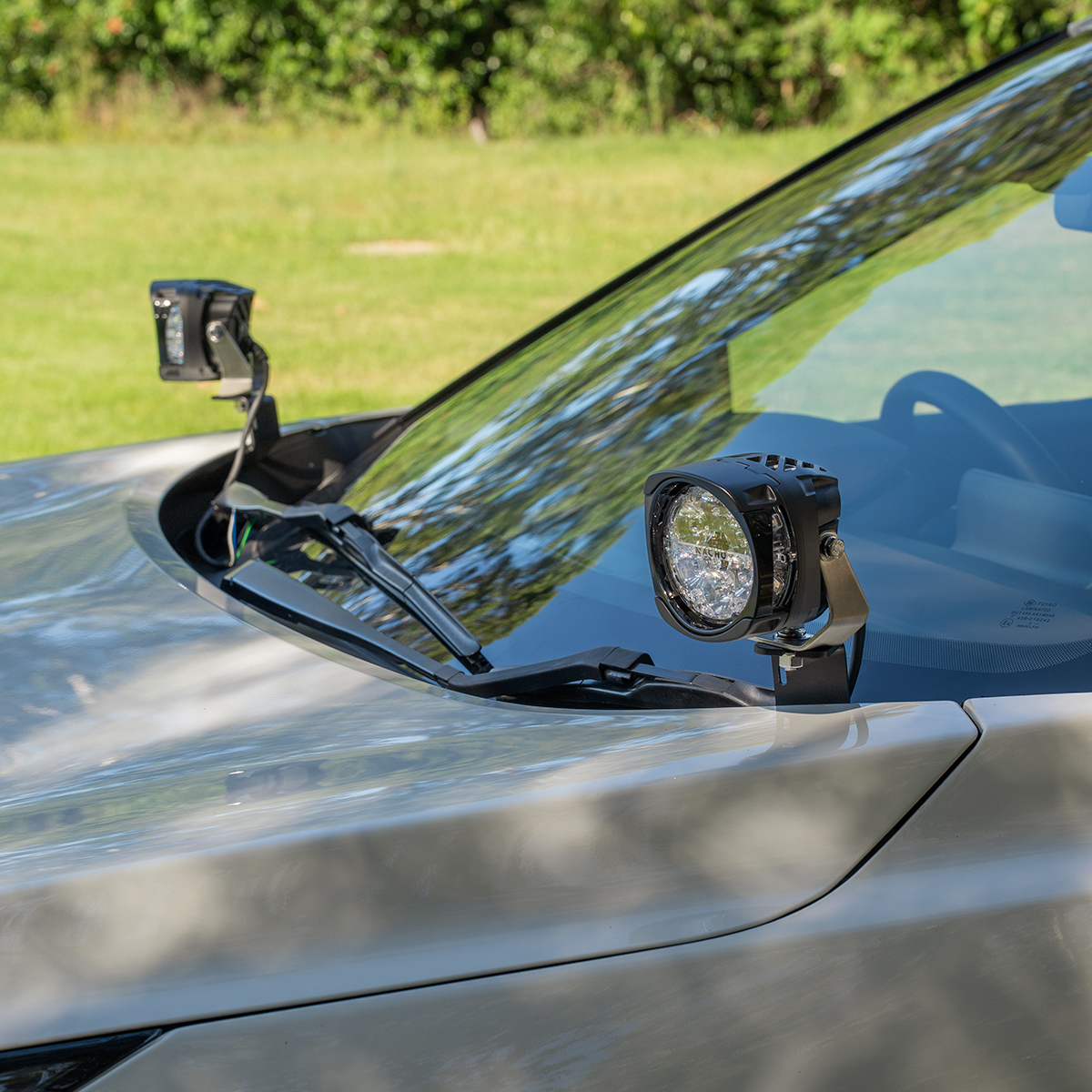 Aerial Bracket - Nissan X-Trail T33 Series - Left-Hand Side Bonnet Hinge Bracket - Image 4