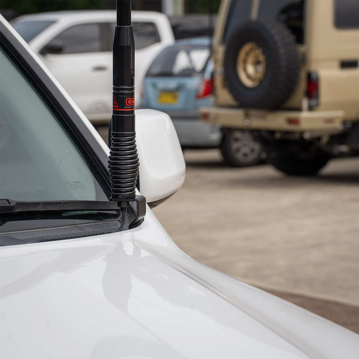 Aerial Bracket - Toyota Landcruiser 200 Series - Left-Hand Side Bonnet Hinge Bracket - Image 2