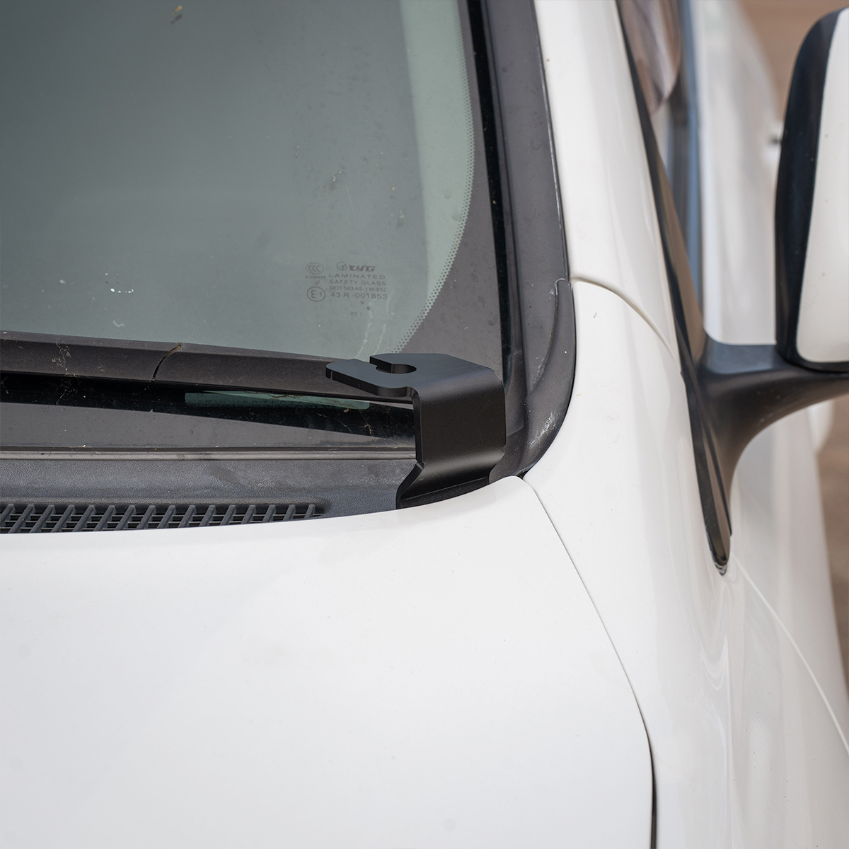 Aerial Bracket - Toyota Landcruiser 200 Series - Left-Hand Side Bonnet Hinge Bracket - Image 5