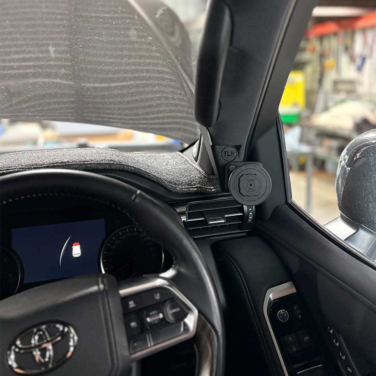 Quadlock Phone Mount and Charging Bundle - Toyota Landcruiser 300 Series - Drivers Side grab Handle - Image 3